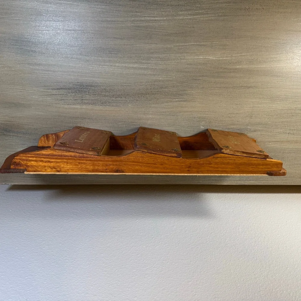 vintage wooden wall-mounted mail organizer and key holder - Picture 4 of 8